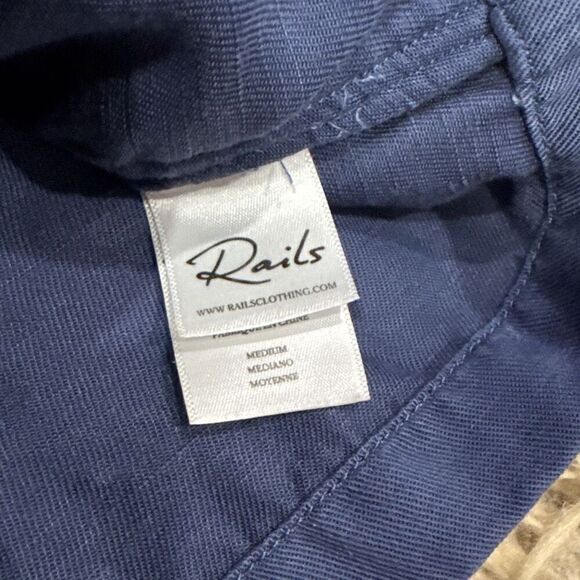 Rails Ka­to Mil­i­tary Shirt worn by Deb­bie Gal­lagher (Em­ma Ken­ney) in Shame - Picture 7 of 10